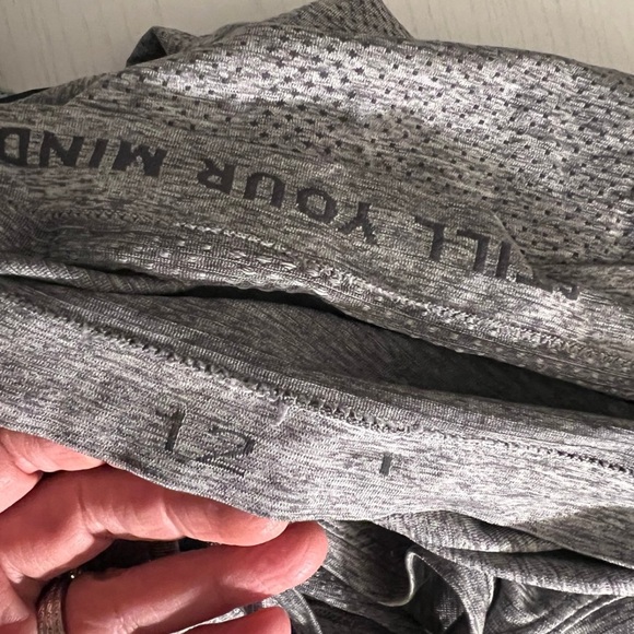 Lululemon Swiftly Tank - Picture 4 of 4